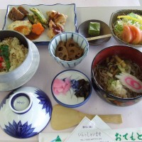 つつじヶ丘定食レストハウス